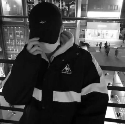 〈玩网男头〉异9