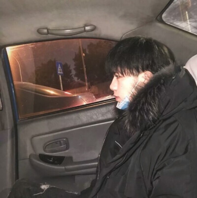 〈玩网男头〉异9