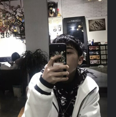 〈玩网男头〉异9