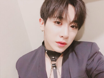 MONSTA X WONHO