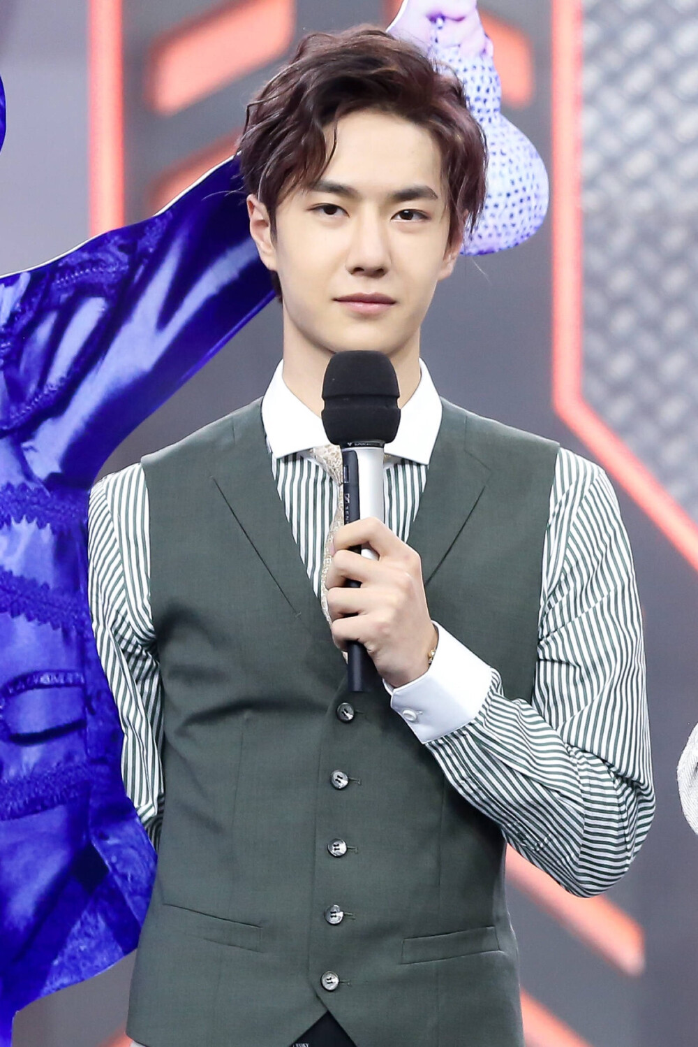 官博更博：#天天向上王一博# “天天创想会… - 高清图片，堆糖，美图壁纸兴趣社区