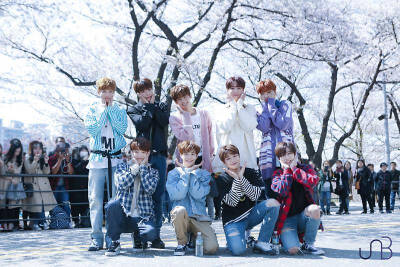 高镐廷✨Hotshot✨UNB✨The Unit
180413 UNB NAVER post更新
Cr.HOTSHOT的小俱乐部_LilClub