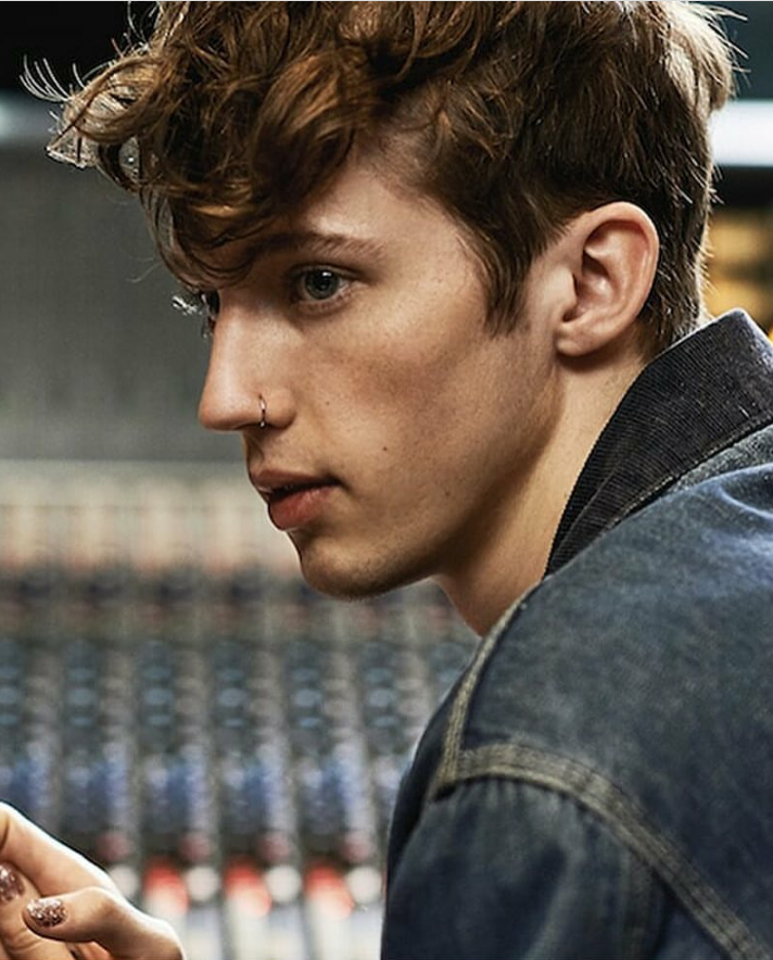 特洛耶希文 troye sivan