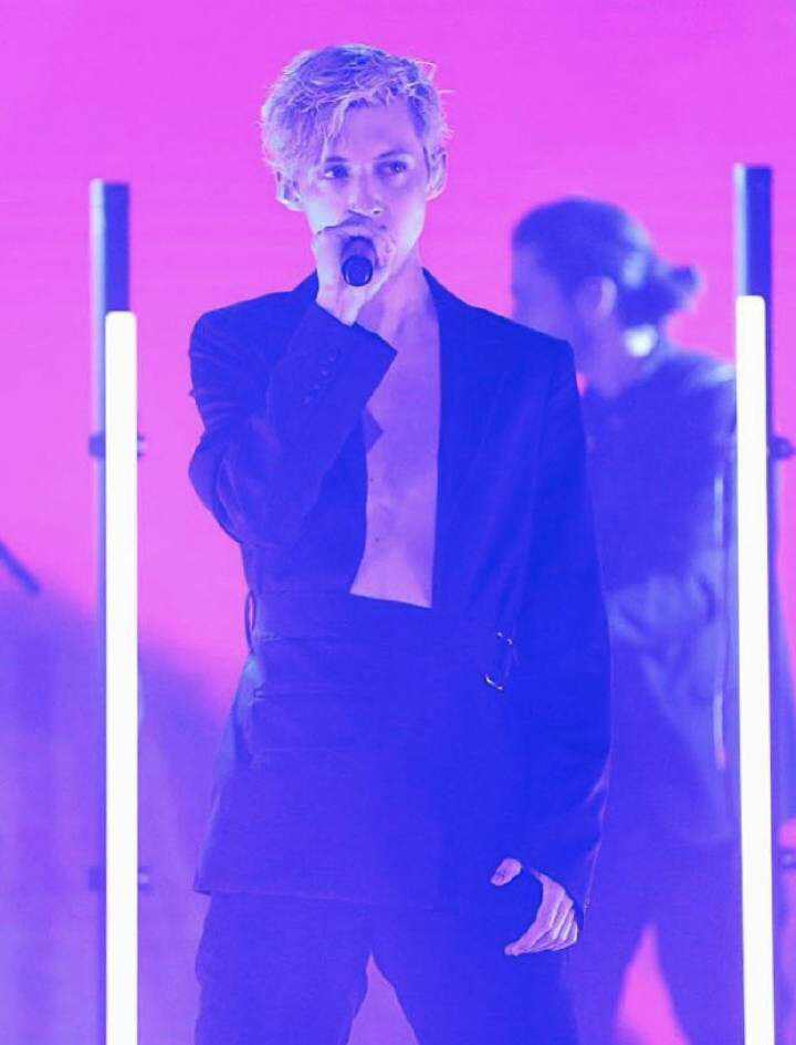 Troye Sivan 戳爷