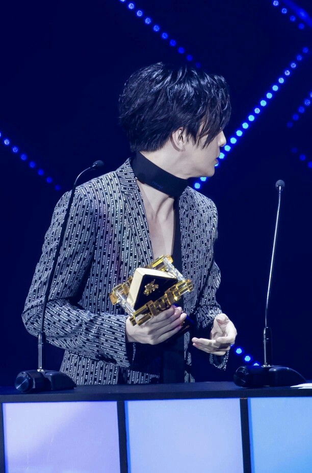 15 华语榜中榜 cr:薛之谦的谦谦玉手