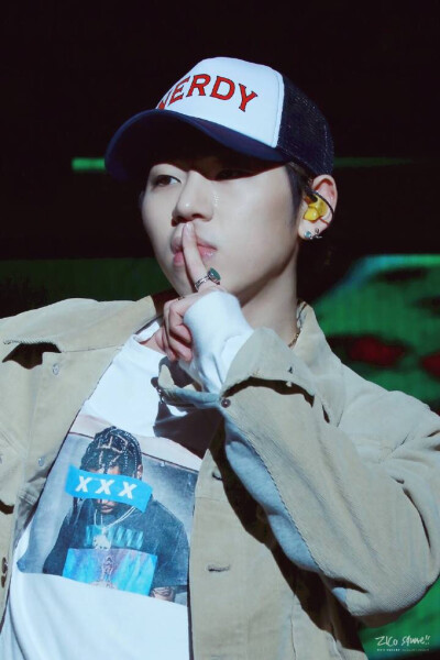 【高清】180414 2018 ETUDE HOUSE PINK PLAY CONCERT 饭拍高清9p cr.zico square ​