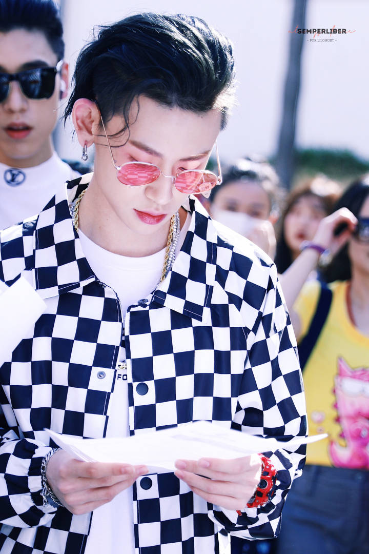 环球影城 来源见图标