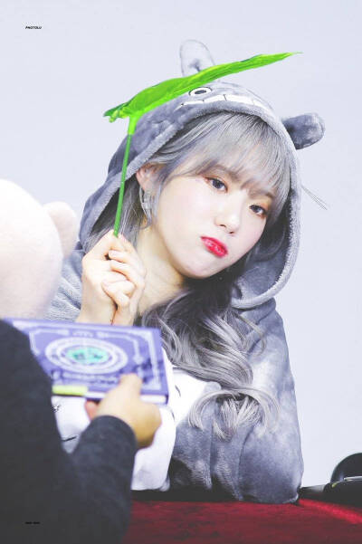 李露朵 Luda