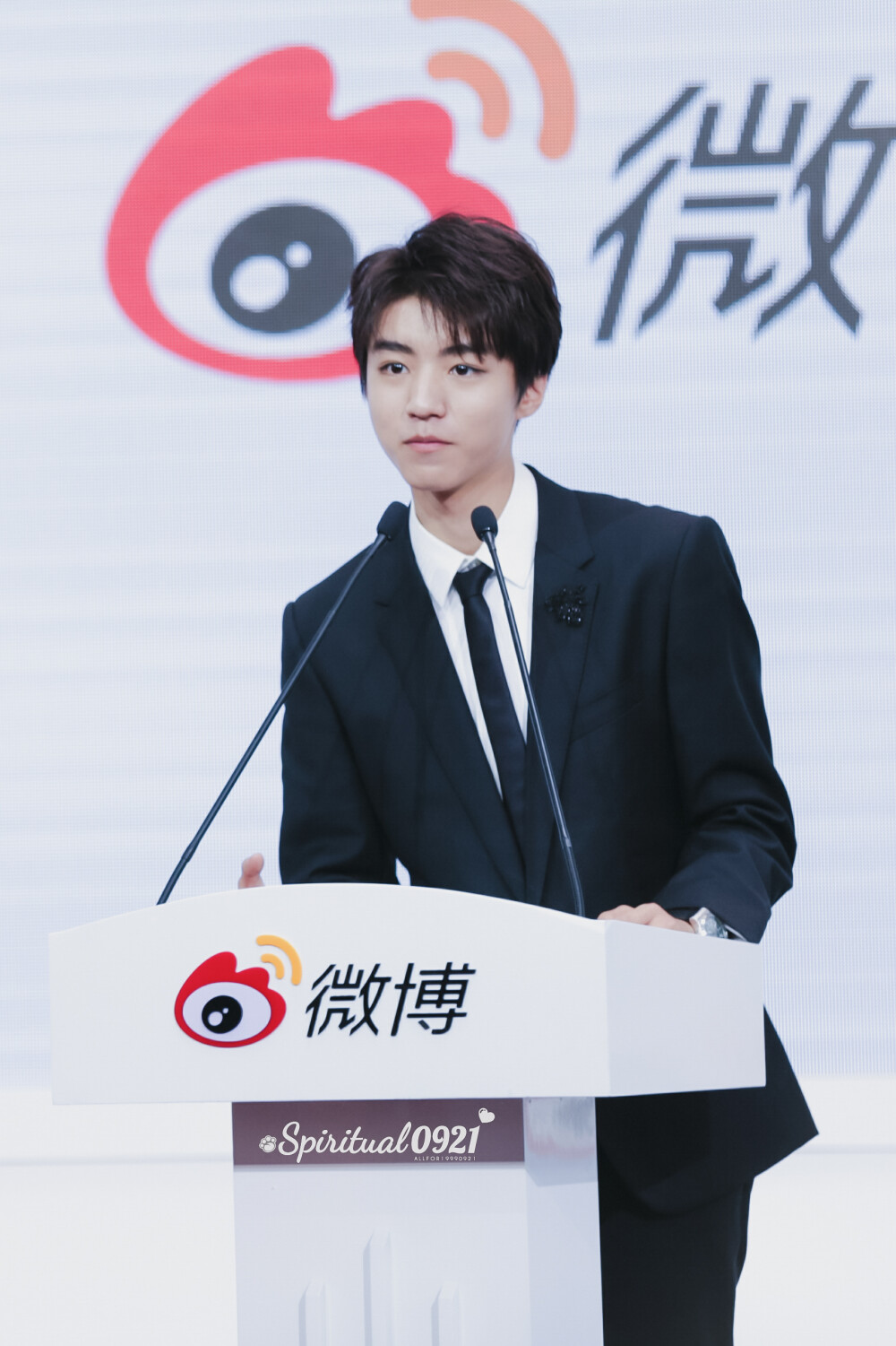 王俊凯×20180418联合国环境署亲善大使任命仪式×cr：logo