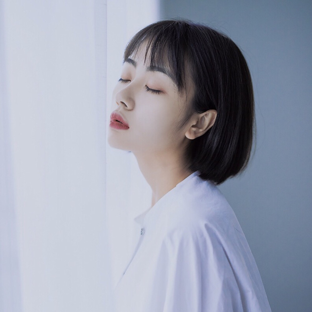 女头高清小清新简约半身意境の季懿苏