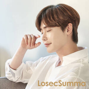 李钟硕
su: mi 代言照