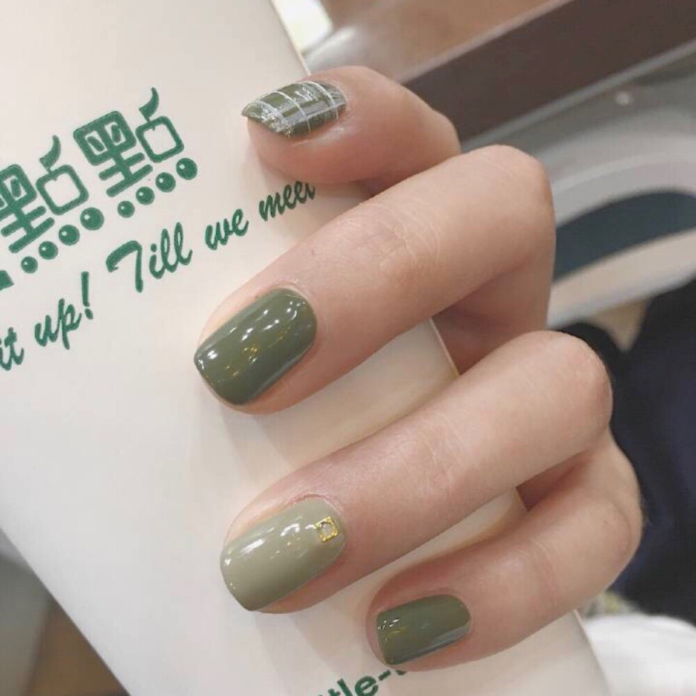 挑剔指甲小妖精