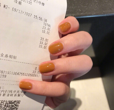 挑剔指甲小妖精