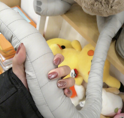 挑剔指甲小妖精