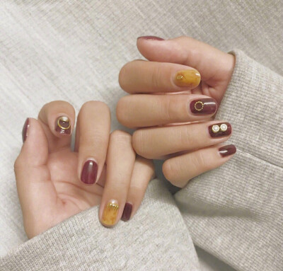 挑剔指甲小妖精