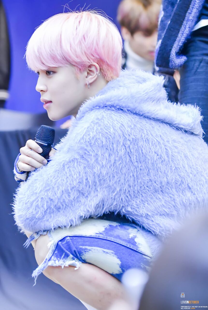 朴智旻jimin旻旻釜山首席chimchim.图自微博.