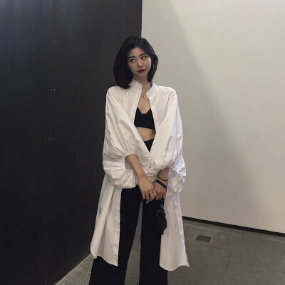 白色薄外套夏季ins超火的衬衫女长款宽松不规则灯笼袖上衣 防晒衣