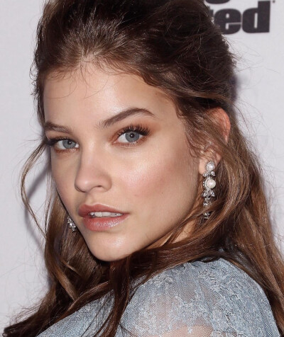 芭芭拉帕尔文 Barbara Palvin