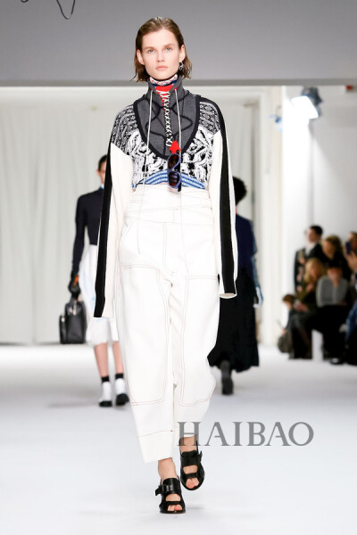斯宝麦斯+(Sportmax)+2018秋冬女装秀