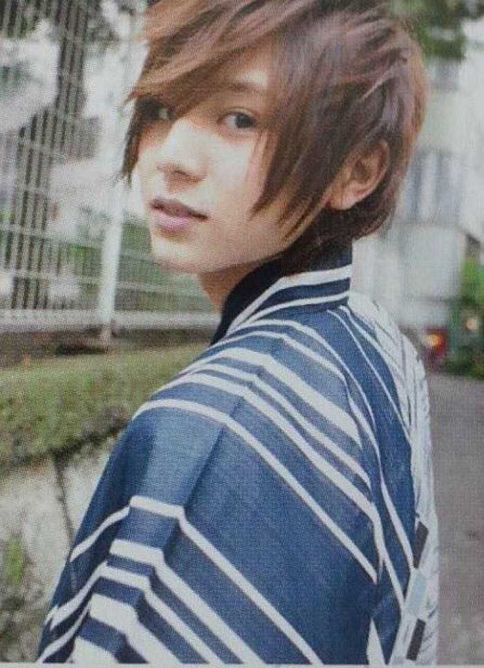 32♡Hey!Say!Jump♡山田凉介
电影:解忧杂货店/钢之炼金术师/蚱蜢/侦探学园
电视剧:左目侦探/暗杀教室/隐匿之冬