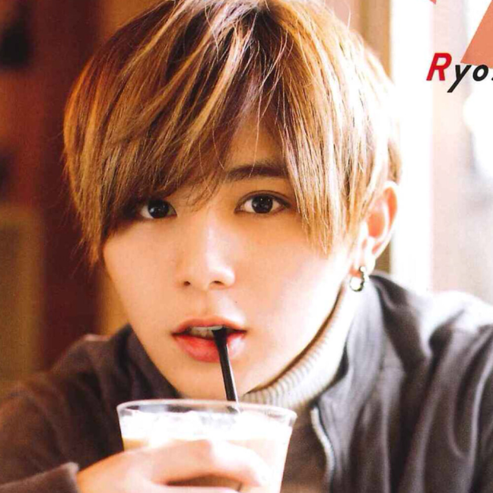 32♡Hey!Say!Jump♡山田凉介
电影:解忧杂货店/钢之炼金术师/蚱蜢/侦探学园
电视剧:左目侦探/暗杀教室/隐匿之冬