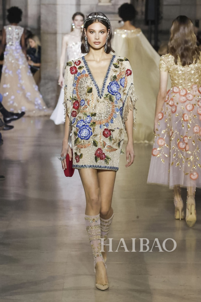 BY爱喝可乐的古娜小姐 2018春夏高级定制时装周：乔治斯·荷拜卡(Georges Hobeika)高定秀