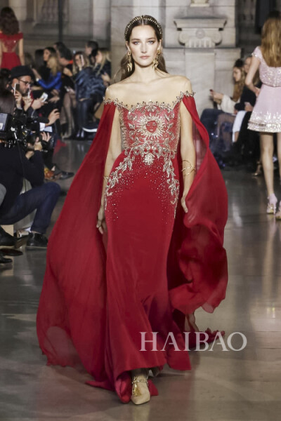 BY爱喝可乐的古娜小姐 2018春夏高级定制时装周：乔治斯·荷拜卡(Georges Hobeika)高定秀