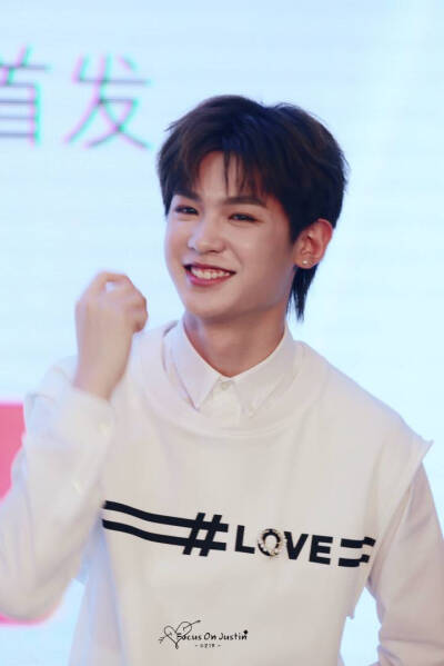 justin黄明昊 4.25olay发布会
图见水印
黄明昊专属美图搬运工
