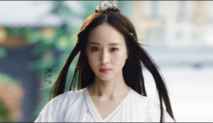 张钧甯 ​​​《海上牧云记》【银容】来自海上的魅灵，曾经是世界上最美丽的女人，机缘巧合之下成为了大端朝皇帝牧云勤的一生挚爱。by美人犹似画中仙