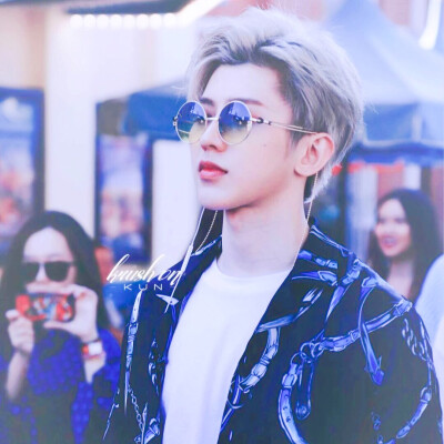 蔡徐坤✨
阿罪の自截
二转注明id
没手别拿