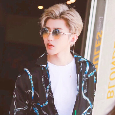 蔡徐坤✨
阿罪の自截
二转注明id
没手别拿