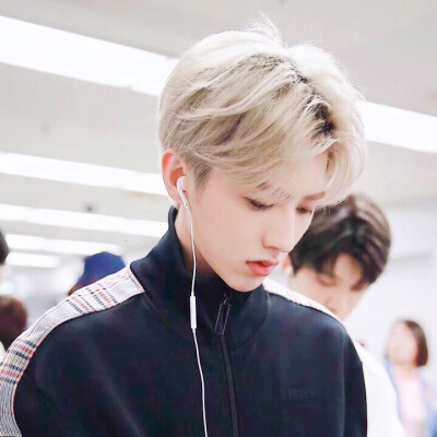 蔡徐坤✨
阿罪の自截
二转注明id
没手别拿