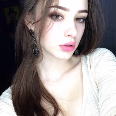 壁纸 头像 Instagram 小姐姐 发型 女头
taaarannn 欧美 妆容