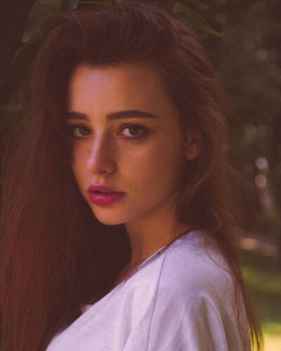 壁纸 头像 Instagram 小姐姐 发型 女头
taaarannn 欧美 妆容