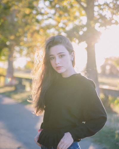 壁纸 头像 Instagram 小姐姐 发型 女头
taaarannn 欧美 妆容