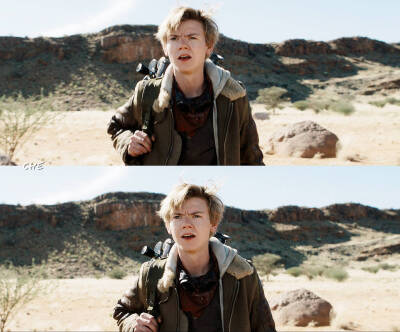 托马斯·桑斯特/Newt/移动迷宫3
我真的超喜欢桑总的这件夹克啊啊啊啊啊（窒息）