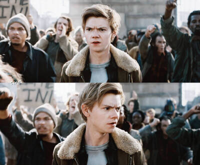 托马斯·桑斯特/Newt/移动迷宫3
我真的超喜欢桑总的这件夹克啊啊啊啊啊（窒息）