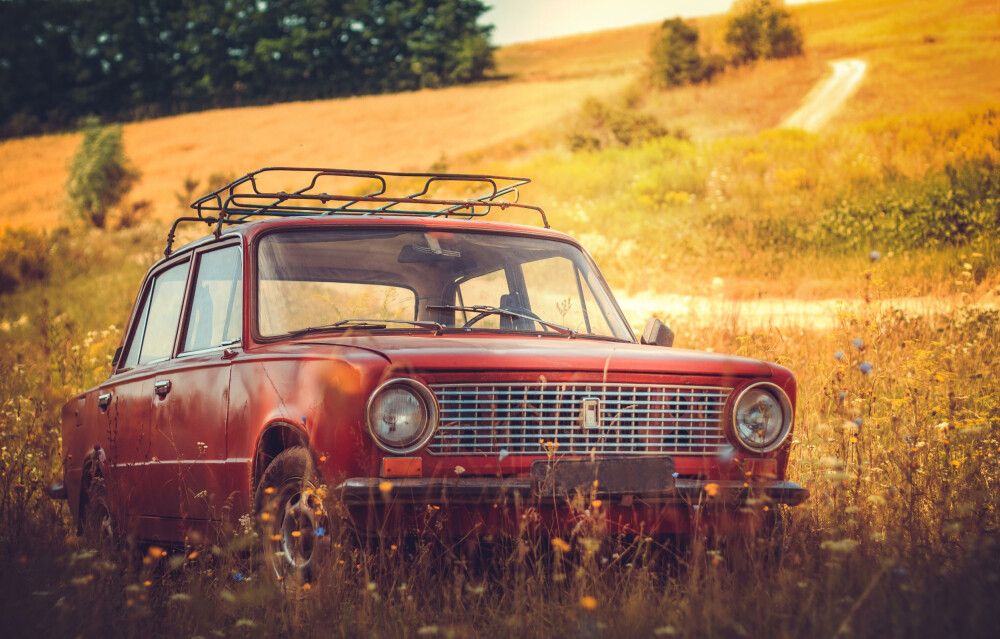 General 5000x3194 red car nature vintage LADA