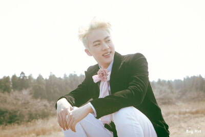 #防弹少年团
【2016】【0428】【二年前的防弹】
专辑预告照——《화양연화 Young Forever》