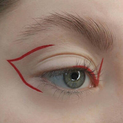 我想看着你的眼睛
听它诉说你的故事
by.Naleontalie