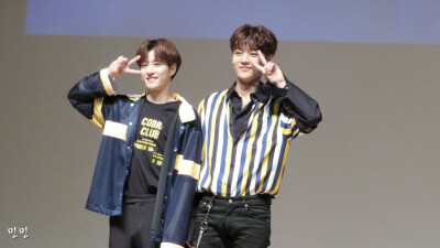 A.C.E✨UNB✨主唱Chan康裕瓒
180427 美华堂签售会
cr minmin_tw_0119
