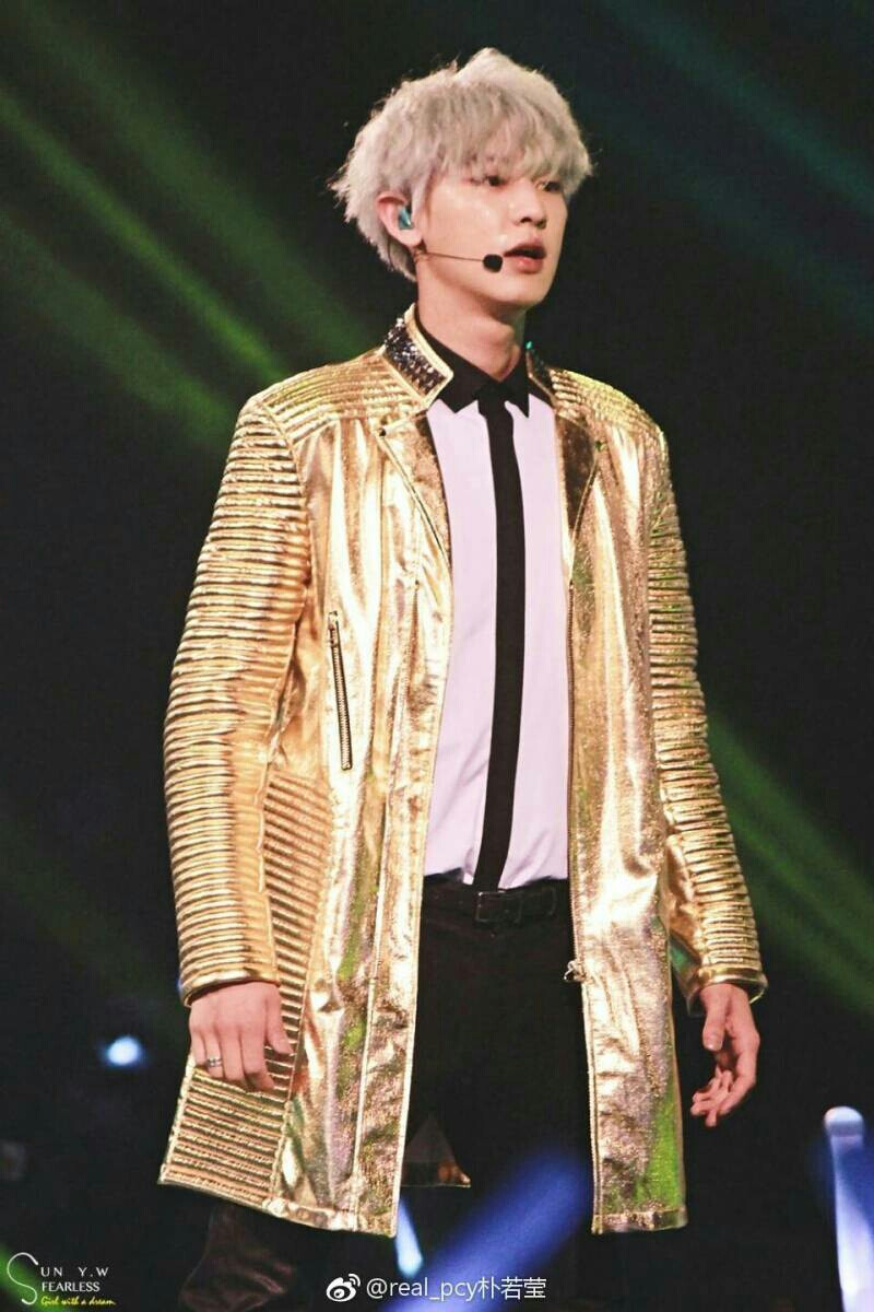 exo二巡演唱会
黄金国