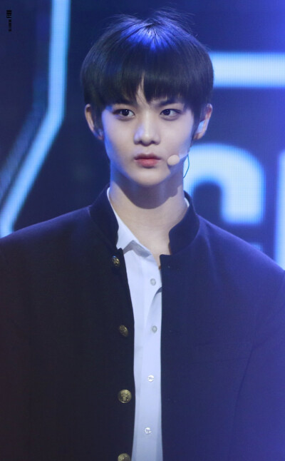 裴珍映走钻石路吧❤