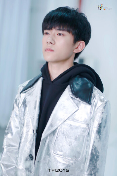 tfboys 王俊凯 王源 易烊千玺 写真