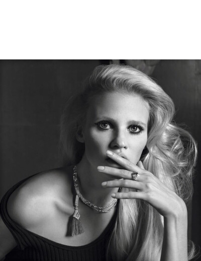 Lara Stone 