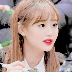 金智雨# chuu icons