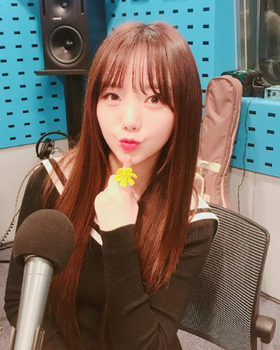 #LOVELYZ# 〖无⇔ins〗180501 1077power ins更新 #LOVELYZ# 相关【#Lovelyz# 今天是工人的日子 公司叔叔粉们聚集在SBS大厅️ #Babysoul##刘智爱##徐智秀##李美珠##Kei##Jin# #柳洙正##郑叡仁##新曲##那天的你##崔花…