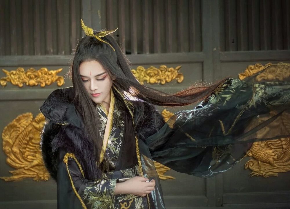 淡辉夕颜,公子如玉,是你执一把青伞,为我许下一世长安)古风真人男头 