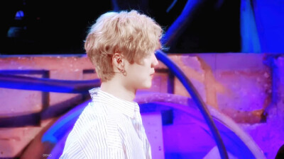 #鹿晗# 热血街舞团。