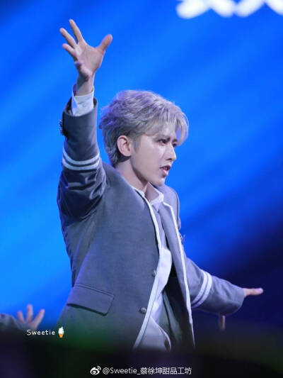 ◾▪️◼️Center✖King⚪▫️◽
is August.☑️